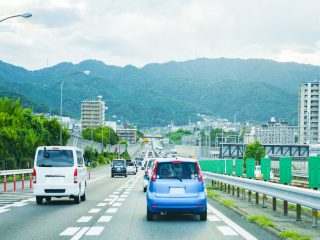 仕事でよく「高速道路」を利用するのですが、ETC料金の「領収書」をもらうには現金払い必須ですか？