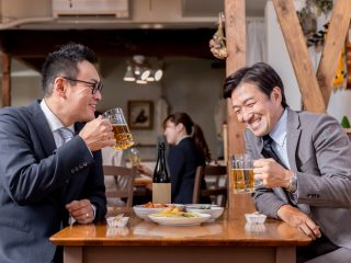 説明もないまま居酒屋のお通しが出され、料金を請求されました。食べなければ払わなくても問題ないですよね？