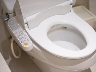 温水洗浄便座の電気代っていくら？ 工夫するだけで「2000円以上」節約する方法とは