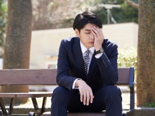 【これってあり？】「君は職場に悪影響を及ぼしているから即日解雇する」と通告されました。お金はもらえないの？