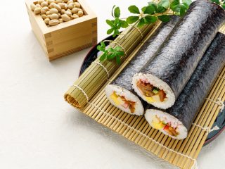 コンビニ勤務ですが「恵方巻」のノルマがきついです…これって「違法」じゃないんですか？