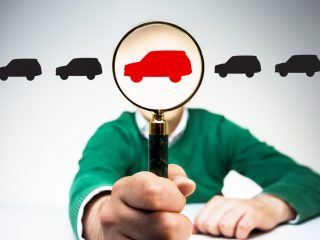 「外国車は高い」とよく言われますが国産車とどれぐらい違うんですか？外国車より高い国産車はありますか？