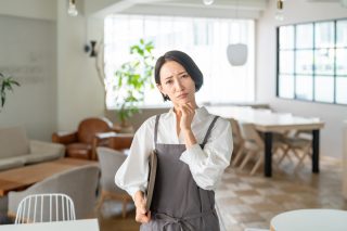 年収130万円の「扶養内」で働いています。子どもの塾代「月2万円」をねん出するために手取りを増やしたいのですが、いくら稼いだらよいでしょうか？「社会保険料」でかなり引かれますか…？