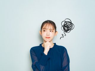会社から「計算ミスで給料を支払いすぎたので返してほしい」と言われました。もう使ってしまったので拒否したいのですが……