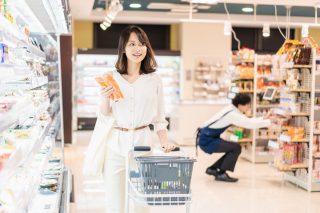 【1ヶ月の食費で比較】「1人分」VS「4人分」ご飯を作る単価はどちらが安い？