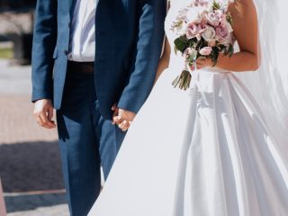 友人の結婚式は「黒字」だったそうです。「赤字が普通」かと思っていましたが、何人招待したら黒字になるのでしょうか？