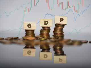 日本の「GDP」が問題視されていますが、決して低くない順位ですよね。困ることはないと思うのですが……。