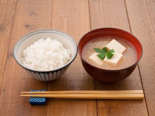 自分1人の食事なら「猫まんま」が手軽でコスパ良し？ 塩分は意外と高くない？「栄養面・コスパ」について検証