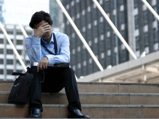 「初任給26万」と聞いて喜んで入社しましたが、「固定残業40時間」の「6万円」が含まれていました。40時間分の残業代が6万円って、やや少ないですよね…？