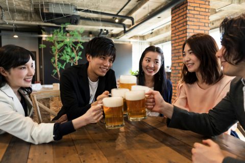 入社した職場での「新人歓迎会」の参加を正直断りたいです。「マイナス評価」になるのでしょうか…