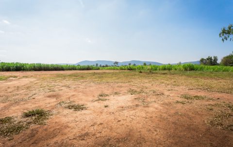 更地の「固定資産税」が一番高いと聞きますが、100坪だといくらになるのでしょうか？