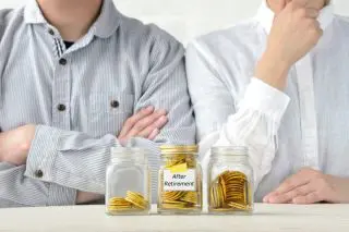 65歳夫婦の2人暮らしで、貯蓄は「1000万円」あります。将来「老後破産」しないか心配なのですが、今からでもできることはありますか…？