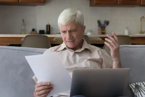 3月に定年退職したのに「納税通知書」が届いた…！何かの間違いでしょうか？