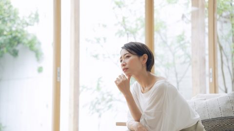 ママ友たちはみな「共働き」で会社に勤めていないのは私だけ…「専業主婦」は日本にどのくらいいるのでしょうか？