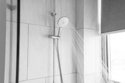 暖かくなってきたのでお風呂は「シャワーのみ」にします！1ヶ月で水道代はどれくらい節約できますか？