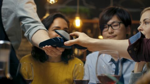 飲み会で飲まない私も同等に「割り勘」でした。納得がいかずモヤモヤしています…