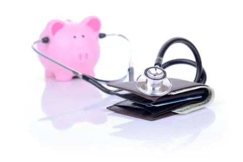 【2024年度から】国民健康保険料の上限額が「2万円」上がって106万円に！ 影響が出る年収の目安はいくら？