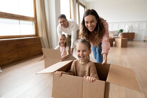 家族4人、都内に住んでいますが住民税が高いです。住民税の安い地方へ引っ越すことは節約になりますか？