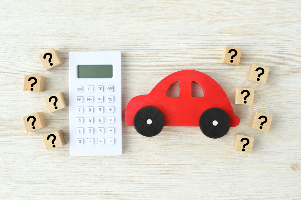 車を売ったのに「自動車税の納税通知」が届きました！ もう手元にないのに支払いは必要ですか？ 売却先に「負担」してもらえる場合もあるのでしょうか？