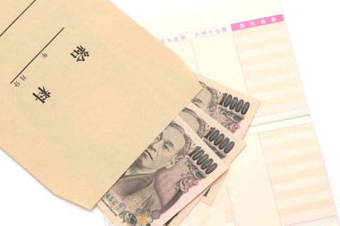 社会人2年目「手取り21万円」で、親から「手取りが減るから節約しなさい」と言われています。「定額減税」もあるそうですが、実際どのくらい変わりますか？