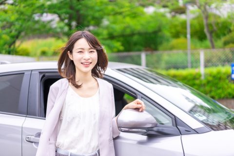 娘が「安いから」と軽自動車を購入しようとしています。事故など考えると心配なのですが、親としていくらか援助してでも「普通自動車」を買わせるべきでしょうか？