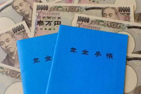 将来は年金が「70歳」から受け取り開始に!? 65歳→70歳で「生涯受給額」がどのくらい減るのかを比較