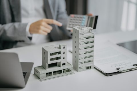 都内で「700万円」の中古マンションってかなりお得じゃないですか？ 買おうか悩んでいるのですが、注意点はありますか？