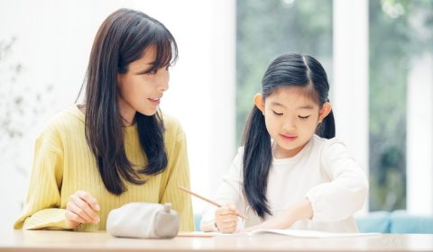 県民共済に加入しようと思い説明を受けたら、子どもも入ったほうがいいといわれました。小学生の子どもも加入すべきでしょうか？