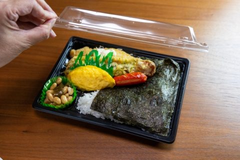 職場のお昼はコンビニの「のり弁」を食べています。「490円ならいいか」と思っているのですが、やはり自炊のほうが栄養面でもよいでしょうか…？