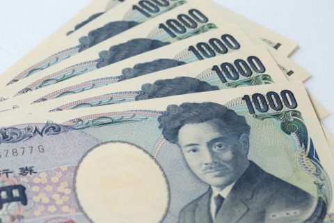 妻がアンケート調査の仕事で、月5000円稼いだといっています。アンケートに答えると5000円ももらえるのですか？