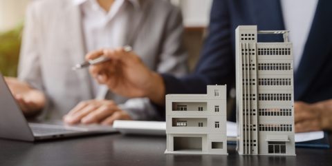 マンション購入を検討中の30歳夫婦です。貯金は100万円ですが、「頭金0円」でも買えますか？