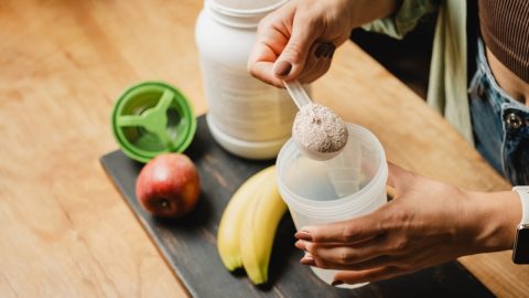 なるべく「安く」筋肉を付けたい！ 安くて栄養のある、プロテインと相性のよい食べ物を教えて！