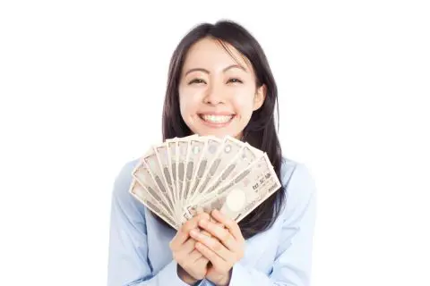 母から「サマージャンボに当せんしたら500万円あげる」と言われています。もし本当にもらえた場合、宝くじに「税金」はかかりませんよね？ なにも申告しなくて大丈夫ですか？