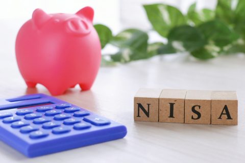 NISAの「つみたて投資枠」と「成長投資枠」はどう使い分ければいいですか？ どちらがもうかるのでしょうか？