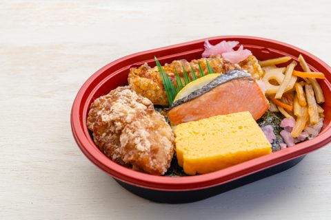 夏休み中、子どもを学童に預けていますが「お弁当」よりも「コンビニ弁当」にすべきですか？ 毎日のことなので、高くても買うほうが“コスパ”は良いでしょうか？