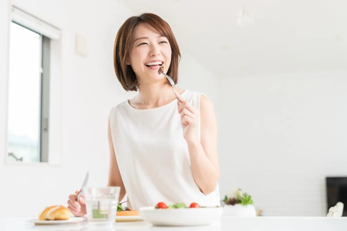 30代の女性で「毎日700円のランチ」って贅沢ですか？ 朝晩は親が作ったもので我慢しているので、ランチはどうしてもプチ贅沢したくなります。