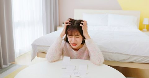 実家暮らしなのに「貯金できない」20代です。結婚や老後のために貯金するのが普通ですか？