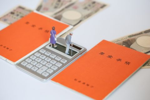 60歳で「熟年離婚」を考え中です。パート勤務で「厚生年金」に加入していましたが、年金は少なそうです。離婚分割をすると、夫の年金が「半分もらえる」って本当でしょうか？