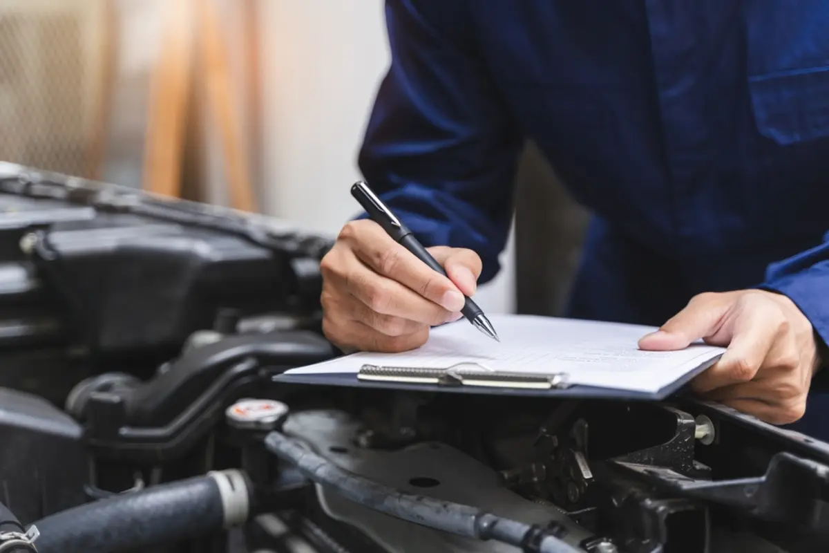 車のエンジンの調子が悪いので修理を依頼しました。見積もりでは「3万円」だったものが修理後に「13万円」請求されたのですが、支払わなければならないでしょうか？