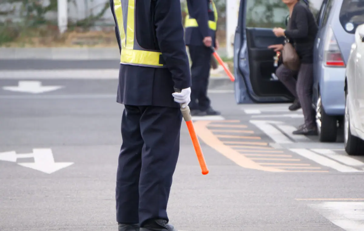 65歳以降もしばらく働きます。「月50万円」以上稼ぐと年金が“減額”になると聞いたのですが、そんなに稼がなければ問題ありませんよね？