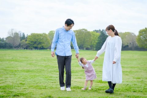 都内在住30代夫婦。夫が「年収1200万円」なので、これまで“児童手当”をもらったことがありません。10月から制度が変わると聞きましたが、わが家にも影響はあるのでしょうか？