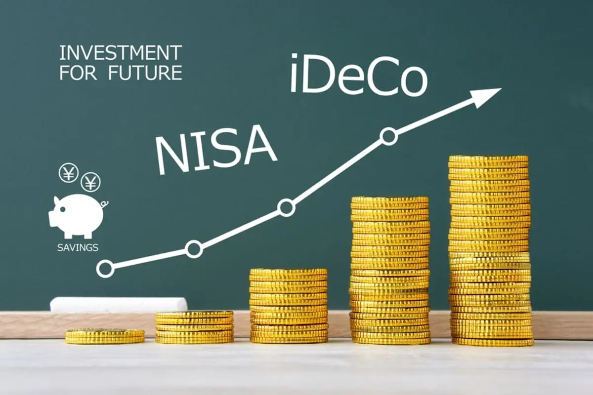 「NISA」vs「iDeCo」老後資金を用意するならどちらがおすすめ？「月1万円」しか積み立てられない場合に選ぶべきは？ メリットや節税効果を解説