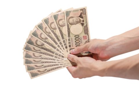 実家暮らしの娘に「月10万円」も家に入れてもらっています。貯金して老後に返す予定ですが税金はかかってしまうのでしょうか？