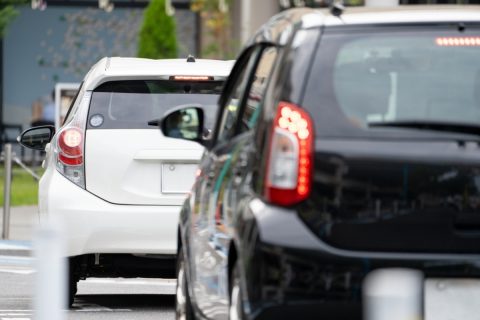 車間距離が短いと「燃費」が「6％」も悪化するって本当？ 「理想的な車間距離」はどのくらい？