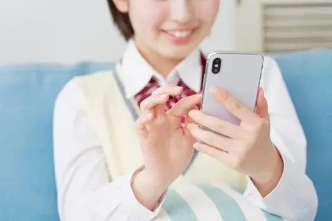 iPhoneの新作が出るたび「買い替えたい」という高校生の娘。iPhone16って20万円くらいしますよね？安く買えないのでしょうか？