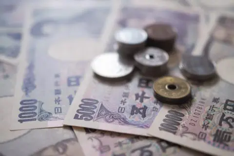 災害時に備えて、家と外出時で現金をいくらぐらい用意しておけばよいのでしょうか？