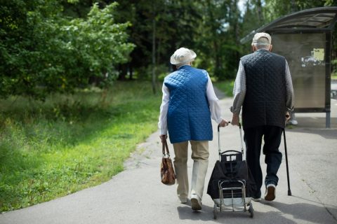 老後の生活設計で大切なこととは？  介護が必要になった場合を想定し「在宅での暮らしか、施設での暮らしか」をイメージすることから始めよう