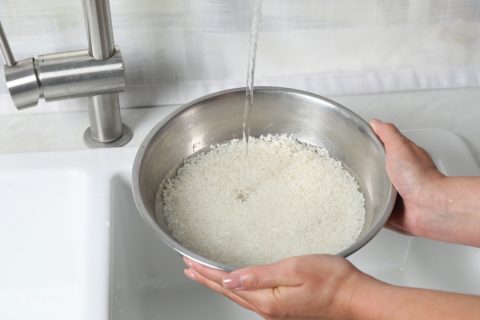 料理に強いこだわりのある妻は「天然水」で米を炊きます。水道水の方が圧倒的に節約になるでしょうし、何より味は変わりませんよね？