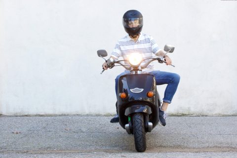 友人から譲り受けたバイクの「名義変更」をうっかり忘れていた…。まだ事故もしていないですし、問題はないのでしょうか？