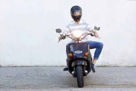 友人から譲り受けたバイクの「名義変更」をうっかり忘れていた…。まだ事故もしていないですし、問題はないのでしょうか？